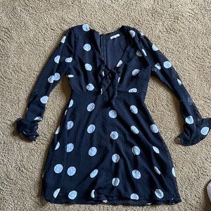 Ellis size medium polka dot dress. Worn twice, great condition.
